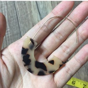 Anthropologie Jewelry - NWOT Anthro BaubleBar Resin Hook Earrings Anthropologie Jewelry - NWOT Anthro BaubleBar Resin Hook Earrings